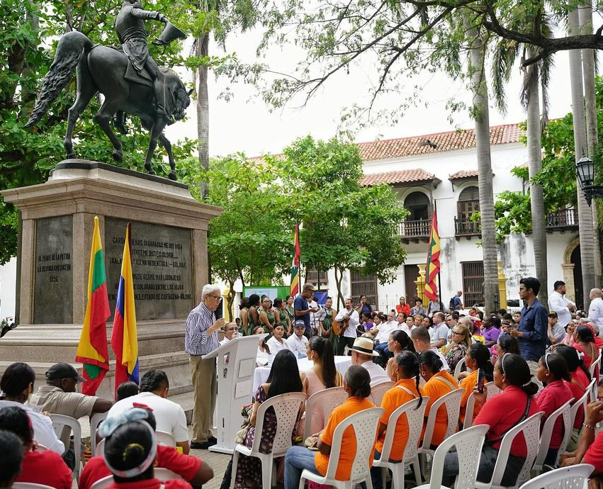 Toma del parque Bolívar