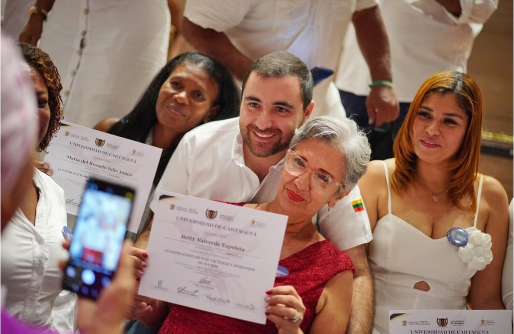 Diplomado en construcción de paz, victimas y derechos humanos.