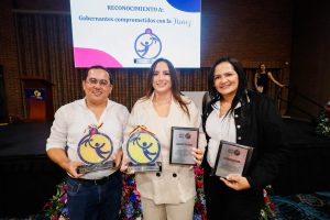 Gobernador Yamil Arana gana premio nacional como mandatario comprometido con la niñez y la adolescencia